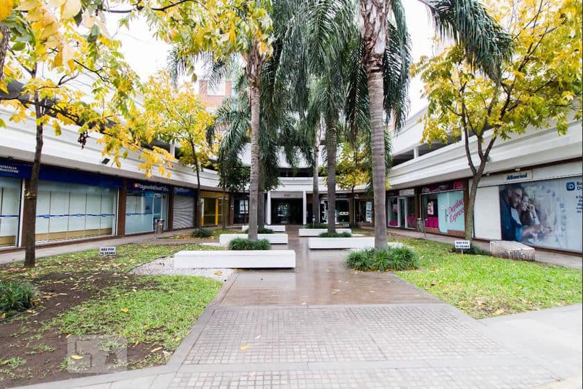 Lojas Comerciais SPOT Lima e Silva